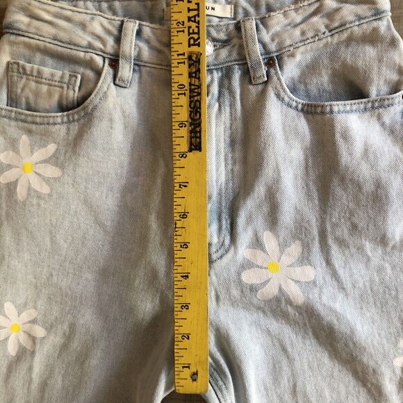 PacSun 90s Boyfriend Daisy Paint Jeans Womens Size 26 Light Wash High Rise Denim - Picture 11 of 15